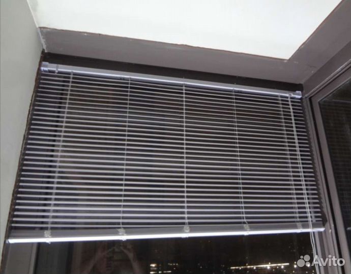 Жалюзи горизонтальные