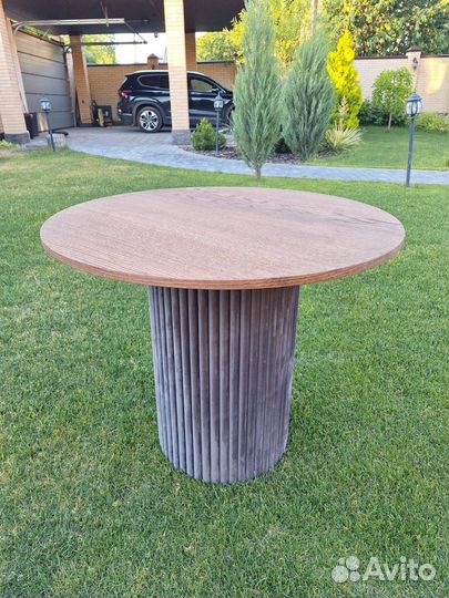 Стол обеденный с реечным подстольем в ткани