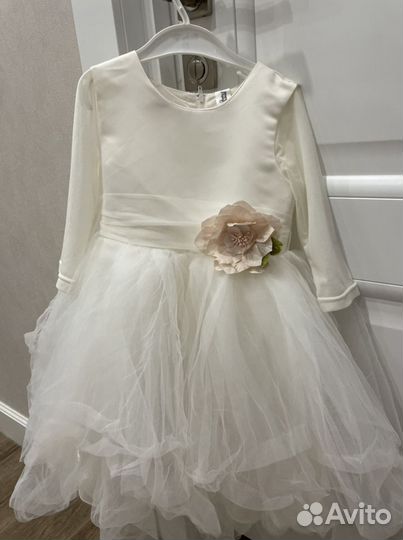 Платье для девочки новое