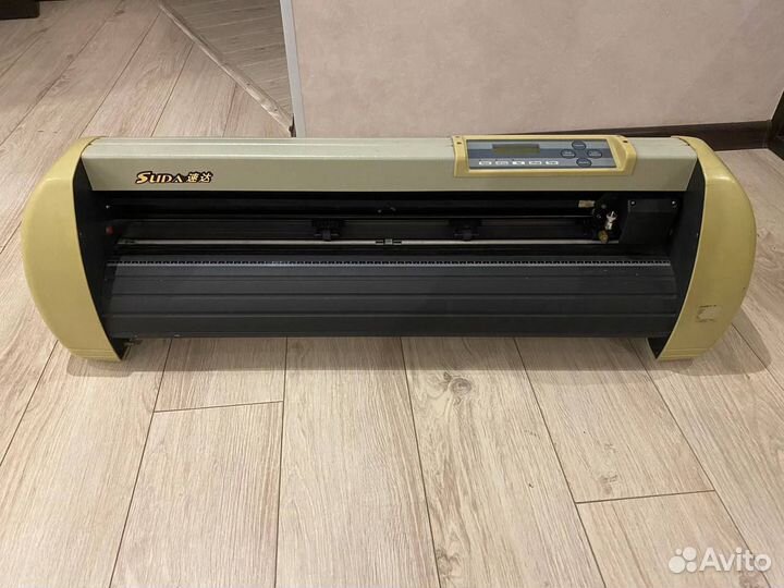 Режущий плоттер