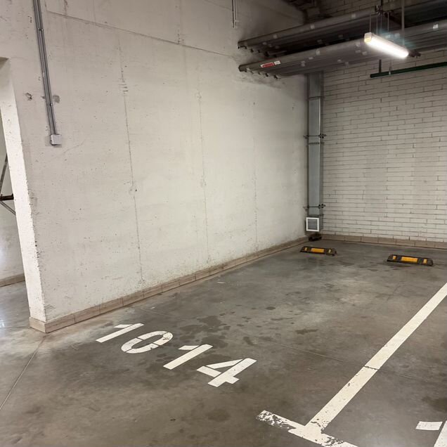 Машиноместо, 16 м²