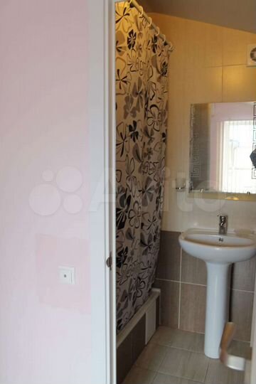 Комната 27 м², 1/4 эт.