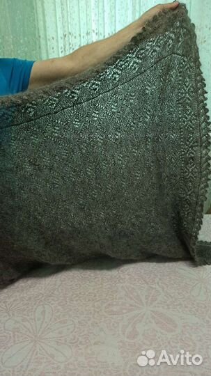 Пуховые изделия: платок и косынка