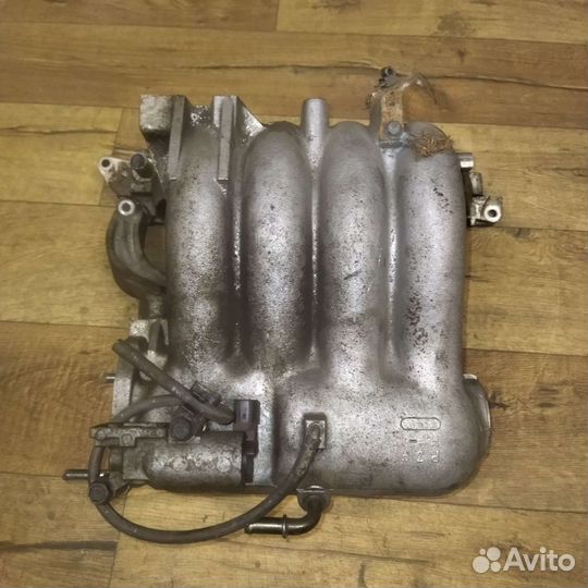 Впускной коллектор Honda CR-V 1