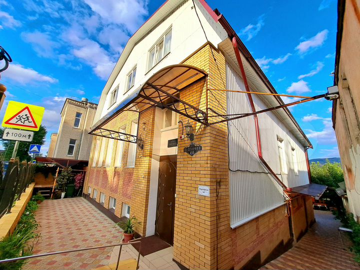 Комната 15 м², 1/2 эт.