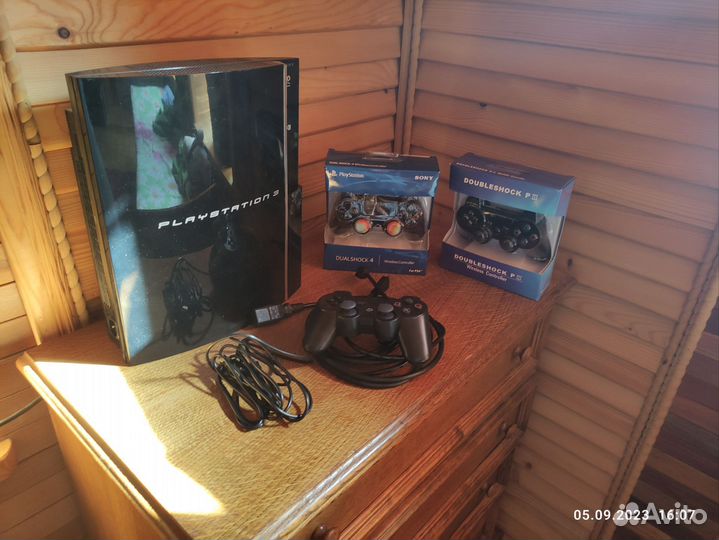 PS3 fat 500gb + 3 геймпада(нет картинки)