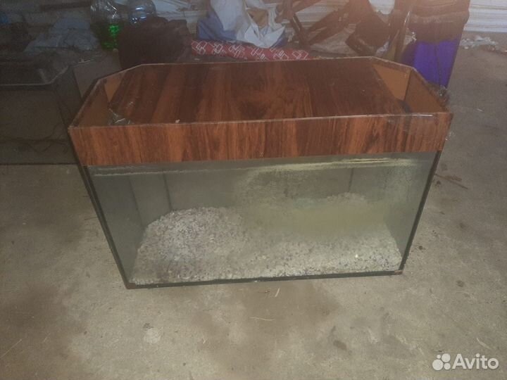 Аквариум и насос