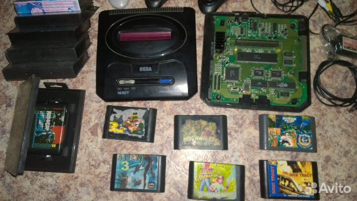 Sega Mega Drive II (Japan) + картриджи + мануал