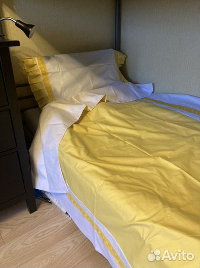 Постельное бельё 1.5 спальный комплект