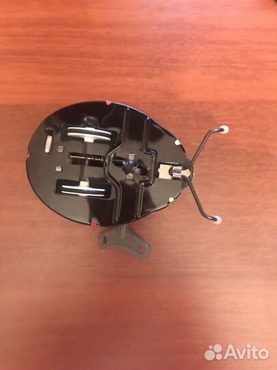 Заводная металлическая игрушка Чехословакия 1984