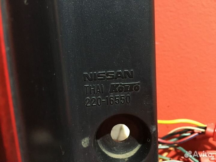 Фонарь задний левый Nissan Pathfinder R51 SUV