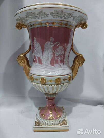 Вазы -кубки фарфор Франция