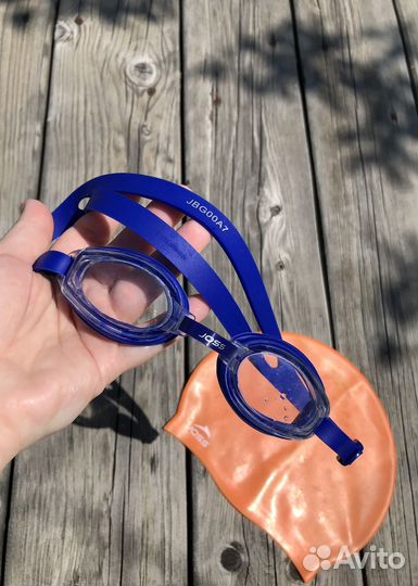 Очки и шапочка для плавания joss
