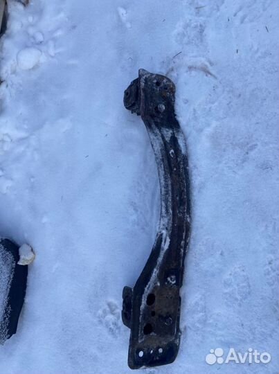 Лыжа подрамника chery tiggo t11