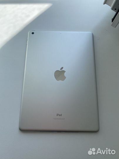 Планшет apple iPad 9 поколения 2021 года выпуска