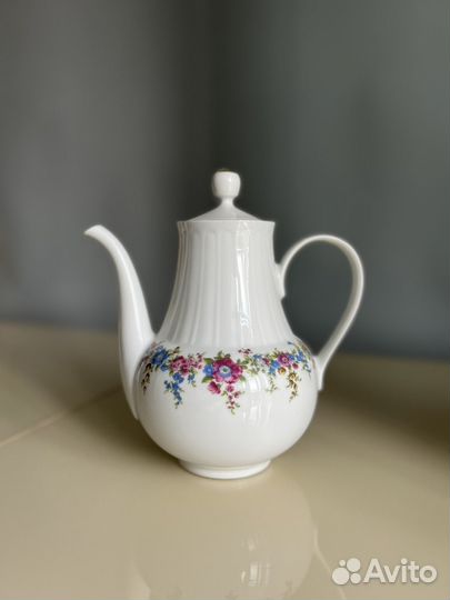 Фарфоровый кофейник ГДР Henneberg porzellan