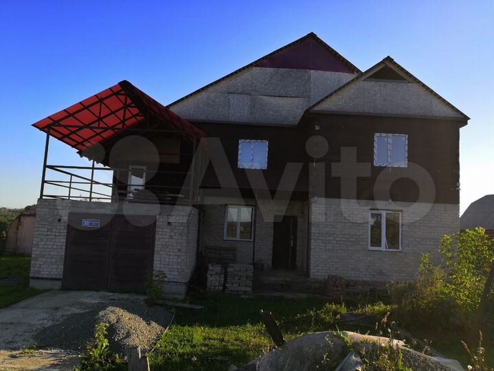 Коттедж 280 м² на участке 25 сот.