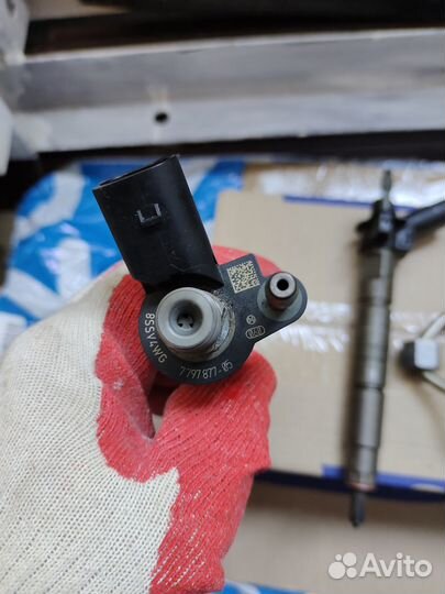 Топливная форсунка N47 N47D20 бмв Е90 Е60 Е92