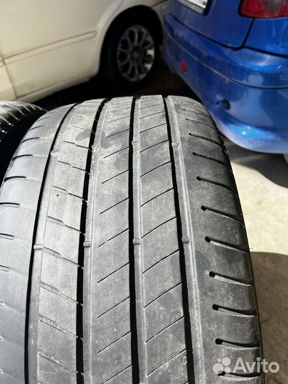 Bridgestone Alenza 001 275/45 R20 27L