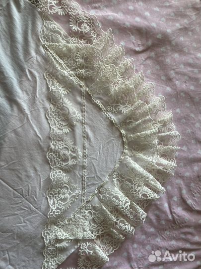 Уголок кружевной на выписку