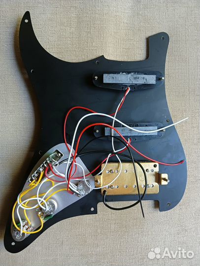Fender Stratocaster USA Noiseless Pickguard Set
