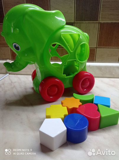 Развивающая игрушка новая