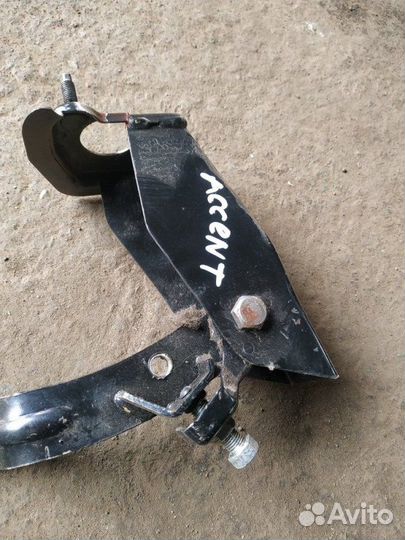 Педаль сцепления Hyundai Accent седан G4EC(1.5L