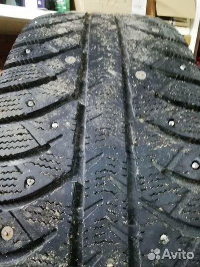 Bridgestone Ice Cruiser 7000 235/70 R16 106T