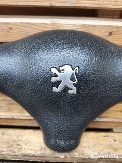 Peugeot 206 1.4 - Подушка в руль AIR BAG
