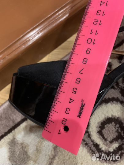 Босоножки 38