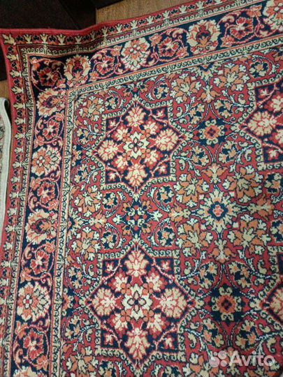 Ковер бу шерстяной