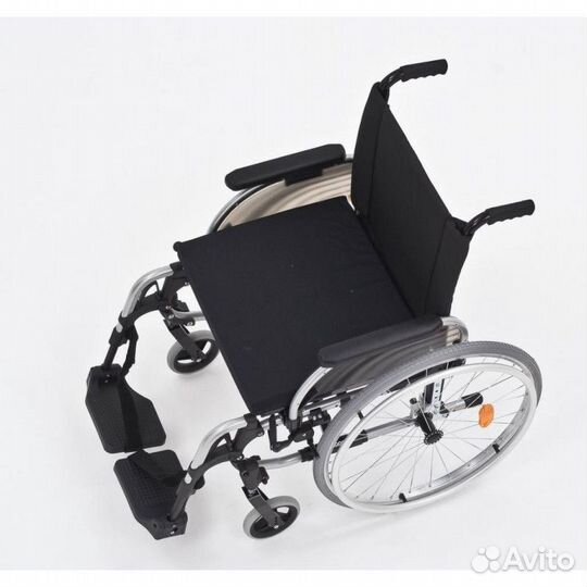 Кресло-коляска для инвалидов 