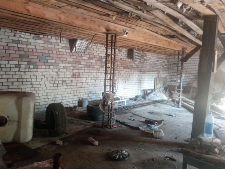 Гараж, > 30 м²