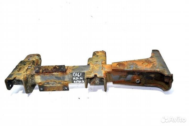 Кронштейн крыла, передний мост задний левый DAF XF95 (01.02-12.06)