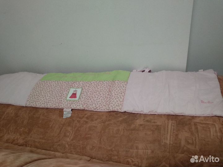 Бортик в детскую кроватку новый