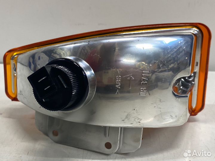 Указатель поворота Ваз-2108 оранжевый правый