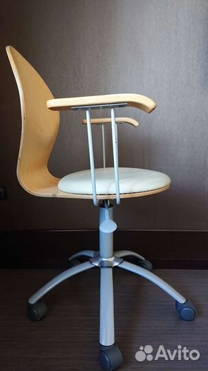 Кресло рабочее офисное