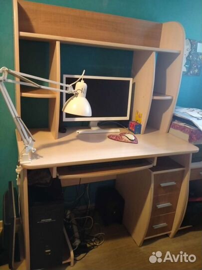 Компьютерный стол и тумба