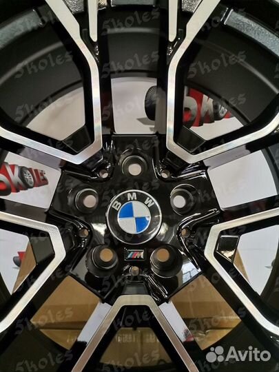 Литые диски на BMW X5 x6 X7 R22