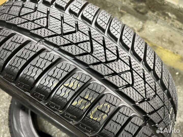 Pirelli Winter Sottozero 3 225/40 R19