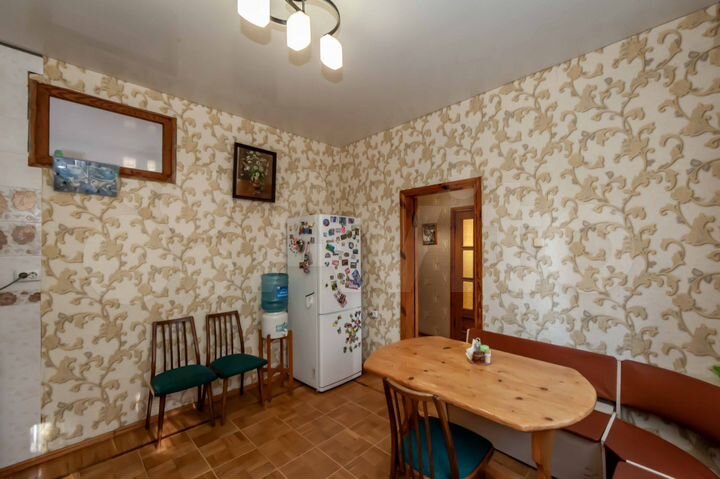 Коттедж 327 м² на участке 6 сот.