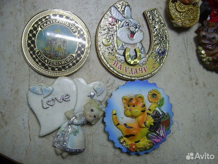 Магнит на холодильник