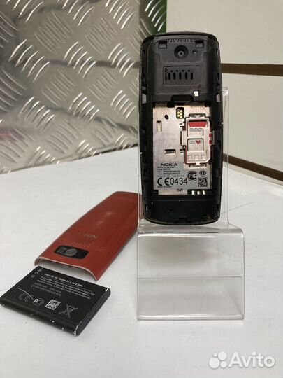 Nokia X2-02