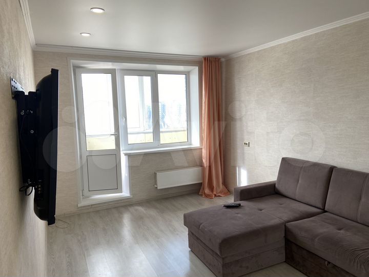 2-к. квартира, 50 м², 8/10 эт.