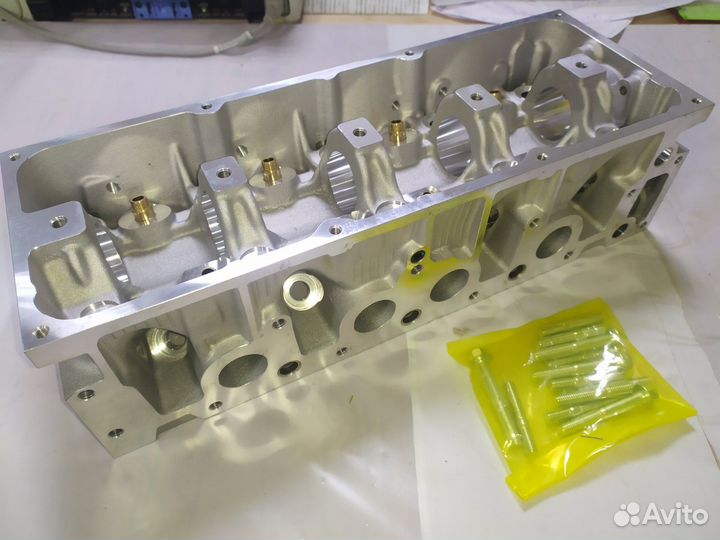 Новая гбц Renault K7M K7J 8 клапанов