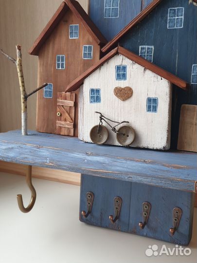 Ключница настенная из дерева