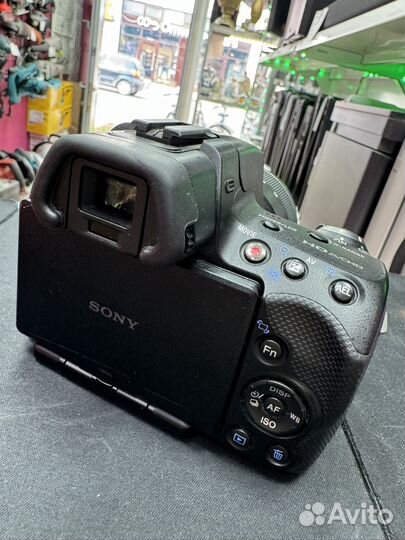 Зеркальный фотоаппарат Sony Alpha SLT-A33 Kit