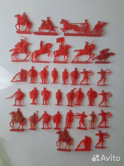 Солдатики СССР красные, пластик, пешие и конные