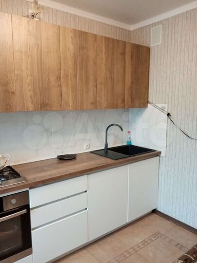 2-к. квартира, 83 м², 6/9 эт.