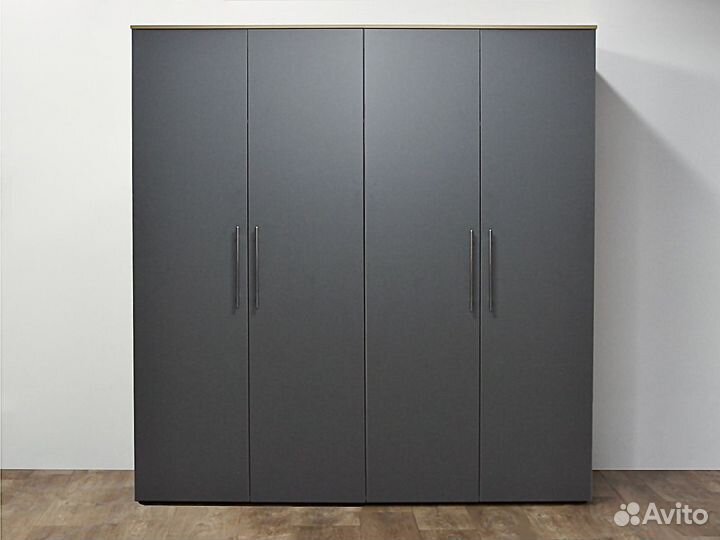 Шкаф большой распашной